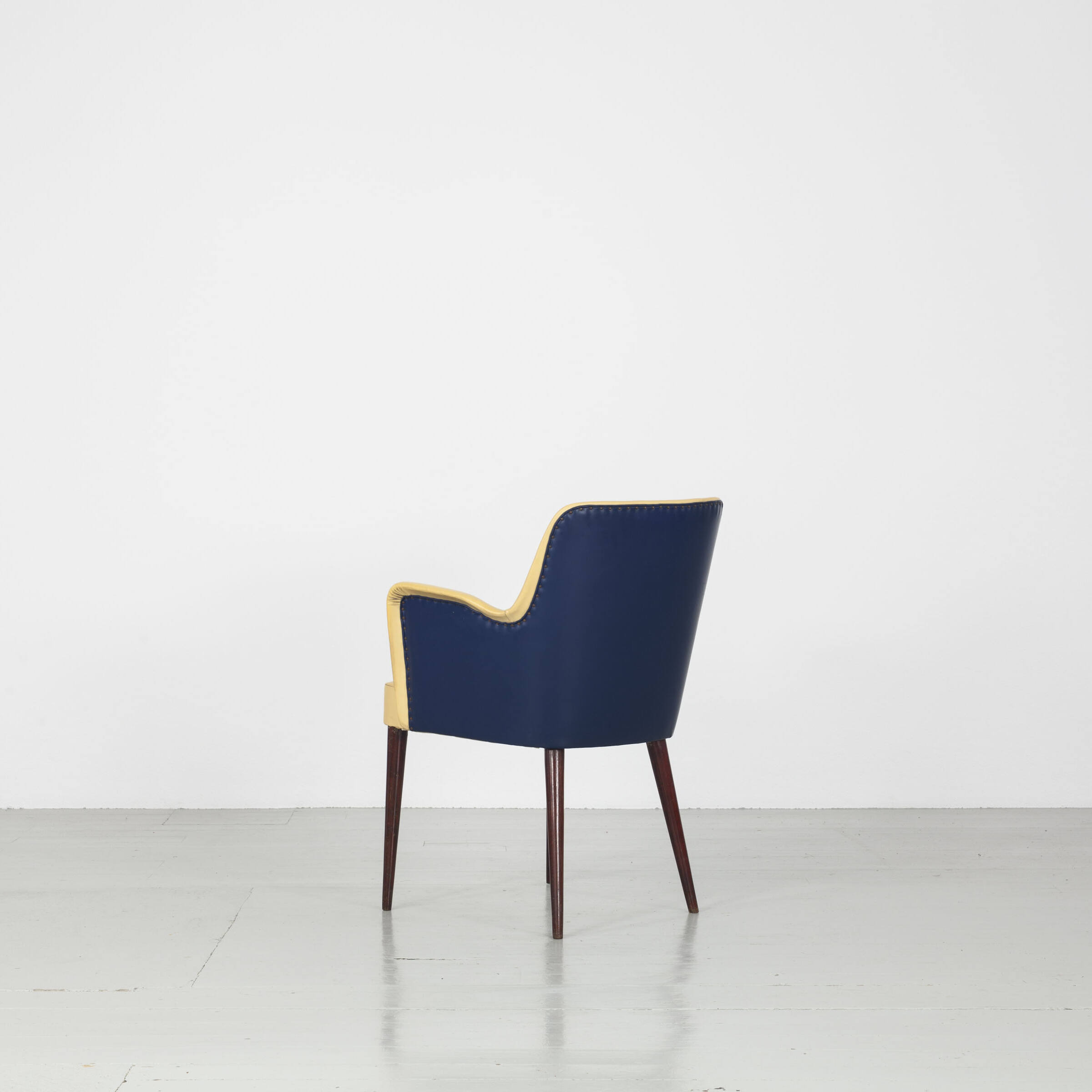 Cassina gelb blau