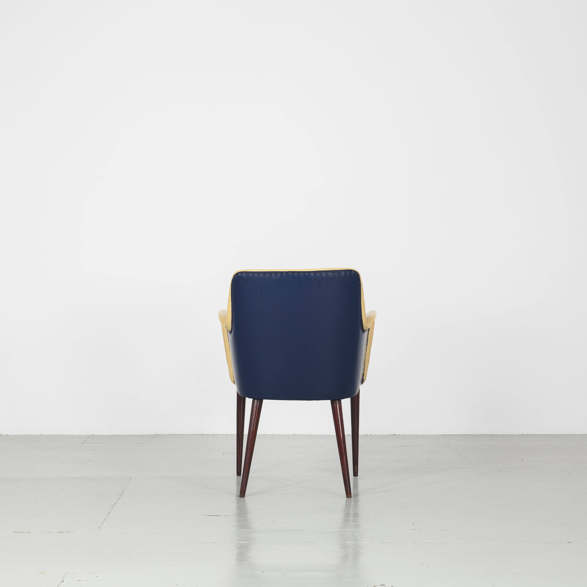 Cassina gelb blau