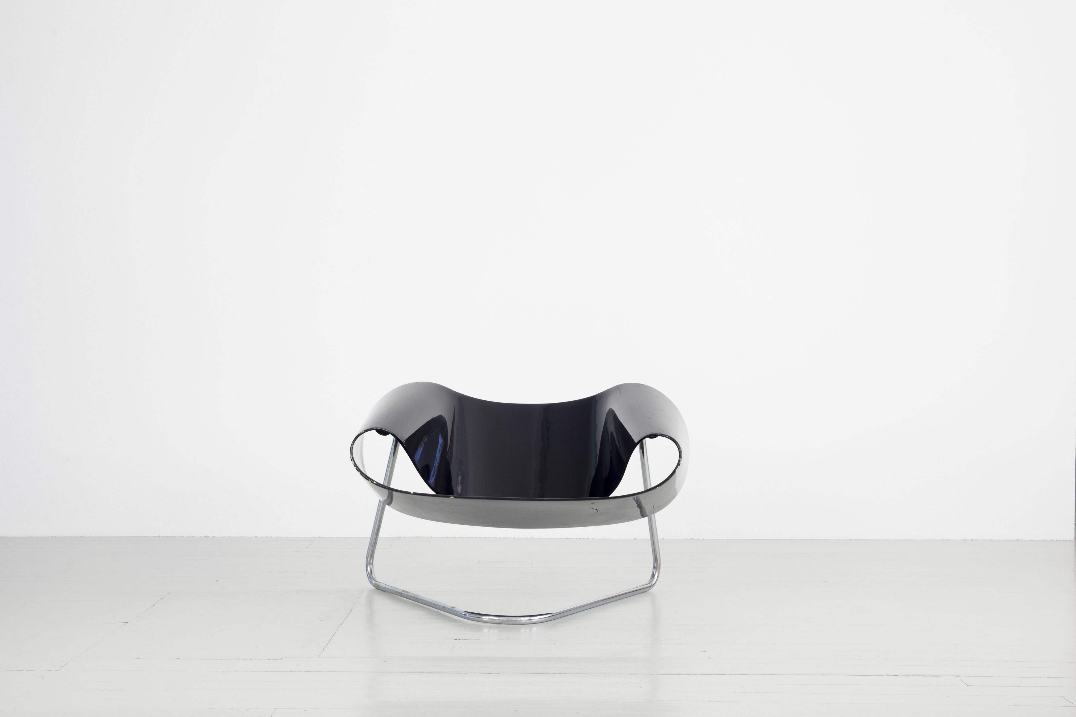 Franca Stagi & Leonardi Cesare Ribbon Chair