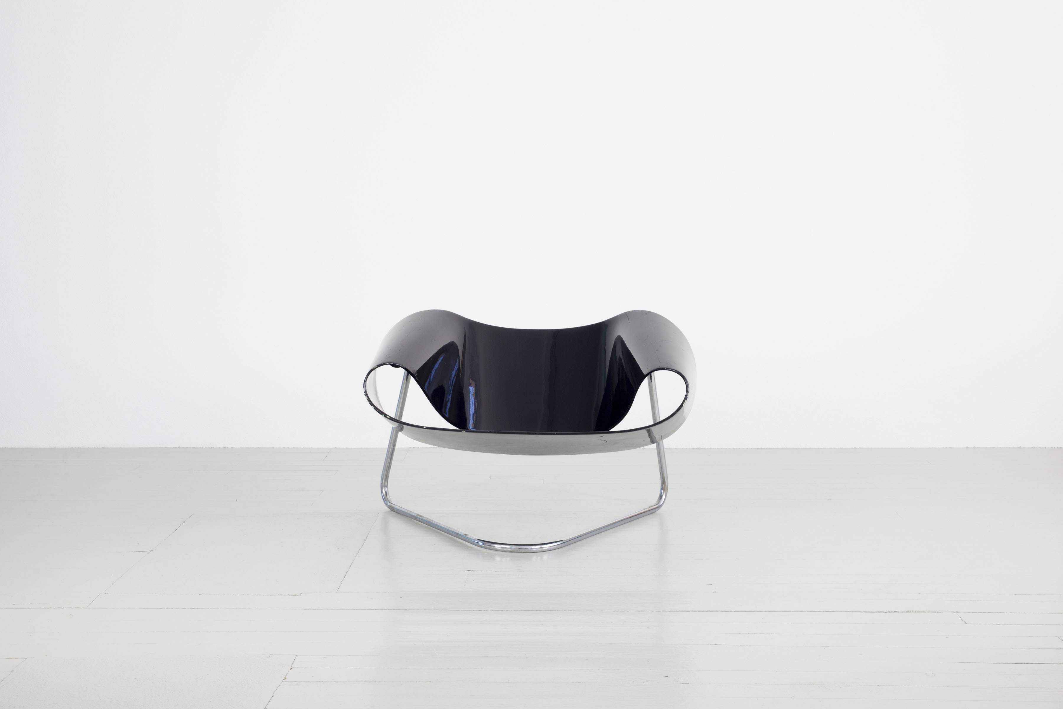 [Translate to en:] Franca Stagi & Leonardi Cesare Ribbon Chair