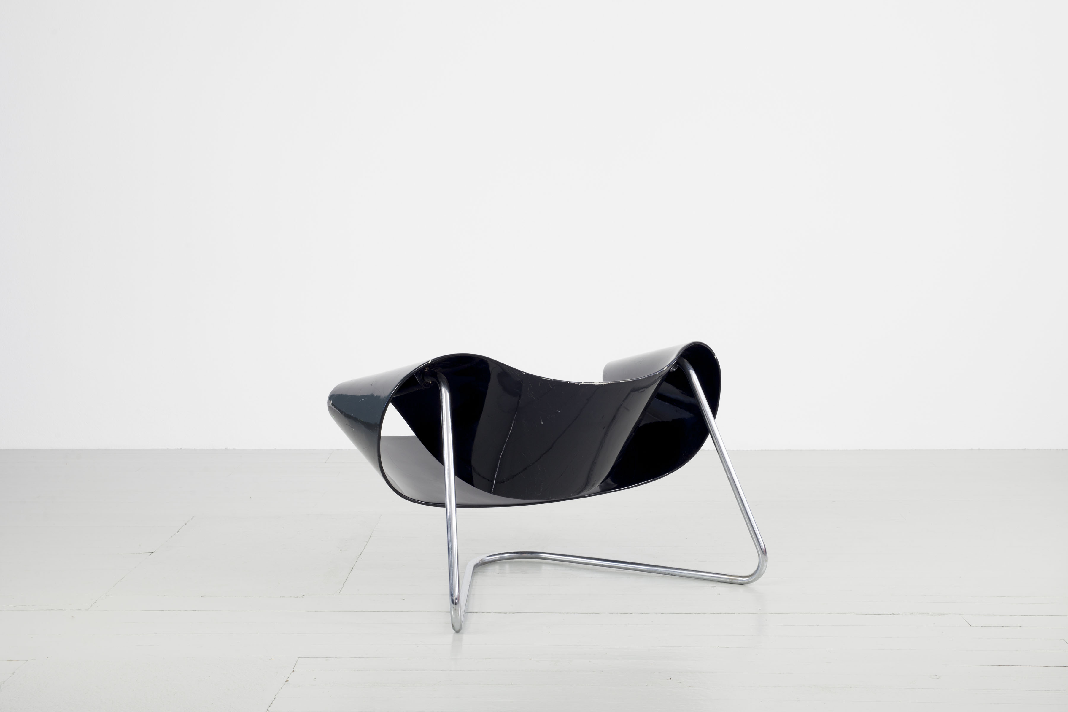 [Translate to en:] Franca Stagi & Leonardi Cesare Ribbon Chair