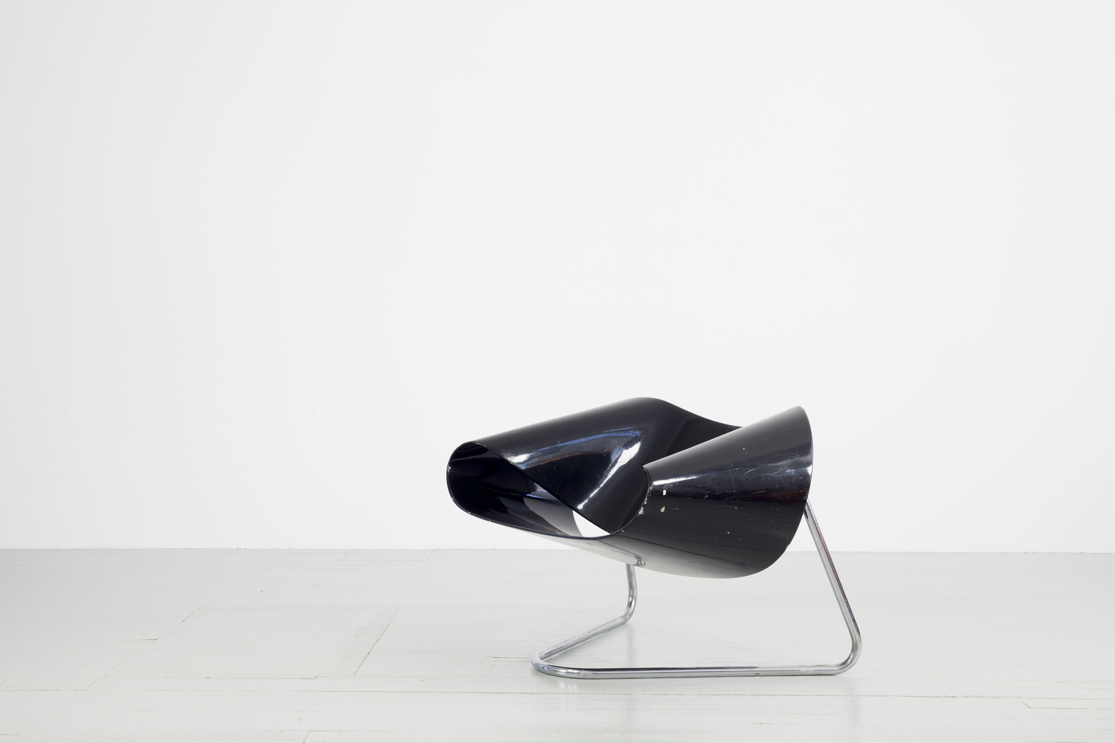 Franca Stagi & Leonardi Cesare Ribbon Chair