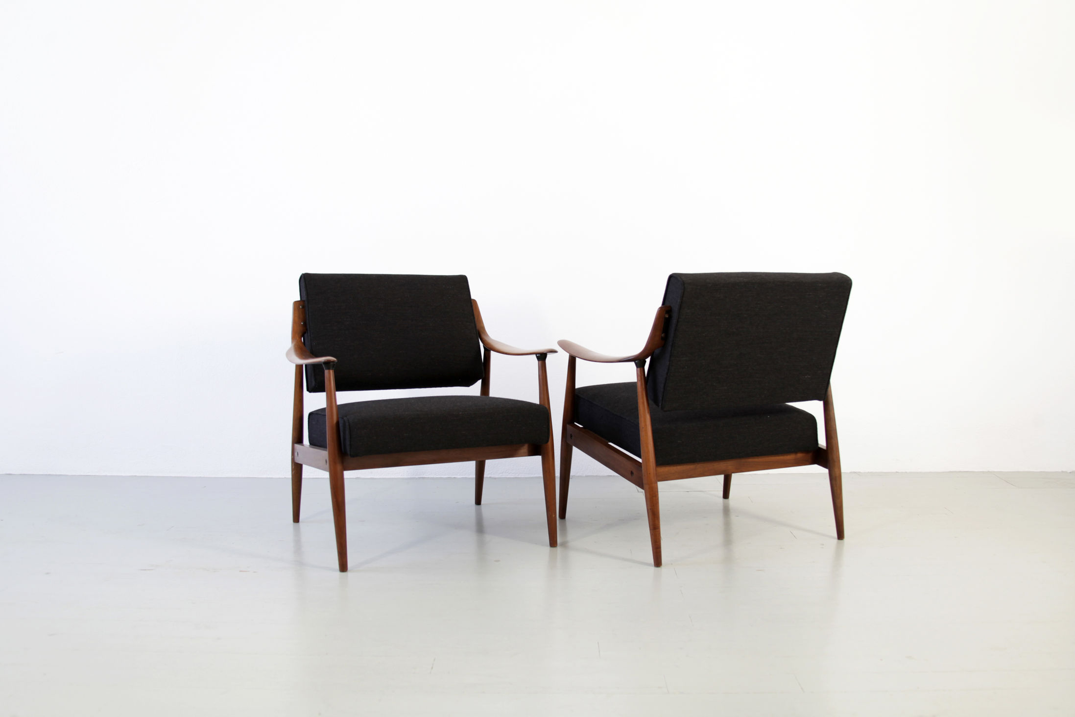 Italienisches Sesselpaar Minotti schwarzes Echtleder
