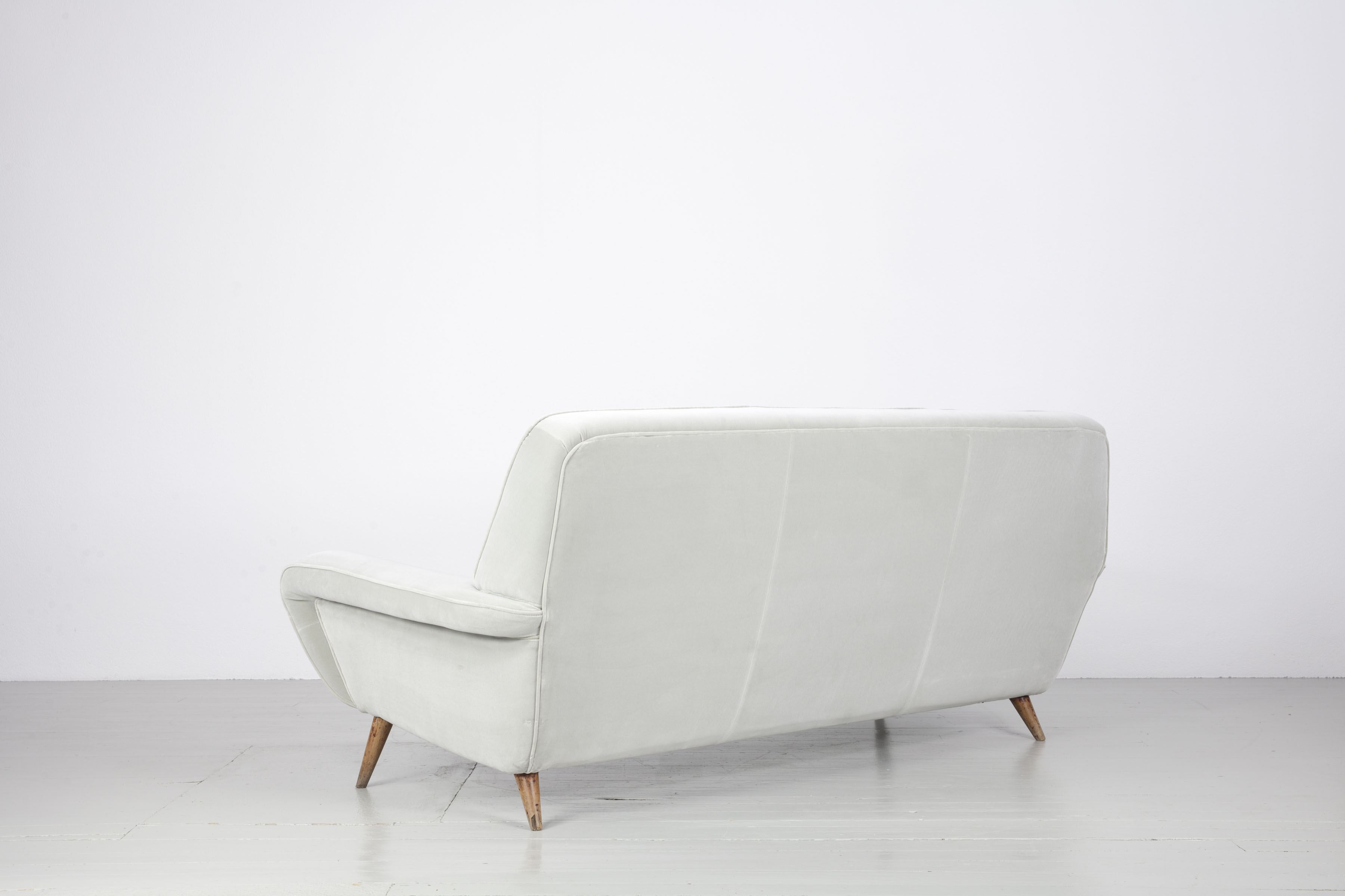 Sofa Gianfranco Frattini Modell 830